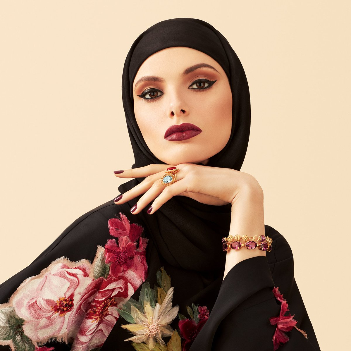 Arab Women Eye Makeup Dolce Gabbana On Twitter Dgbeauty Introduces A New Makeup Look