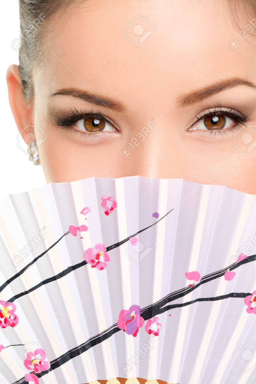 Asian Eyes Makeup Asian Eyes Woman Eye Makeup Asian Look With Paper Fan Beauty
