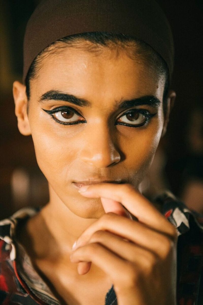 Black Cat Eye Makeup Marc Jacobs Spring 2018 Hair And Makeup Fashionista