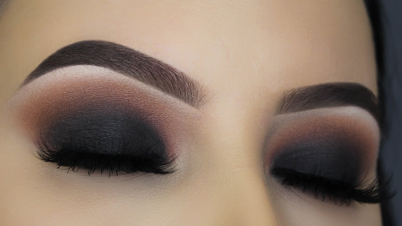 Black Smokey Eye Makeup Classic Black Smokey Eye Tutorial Youtube