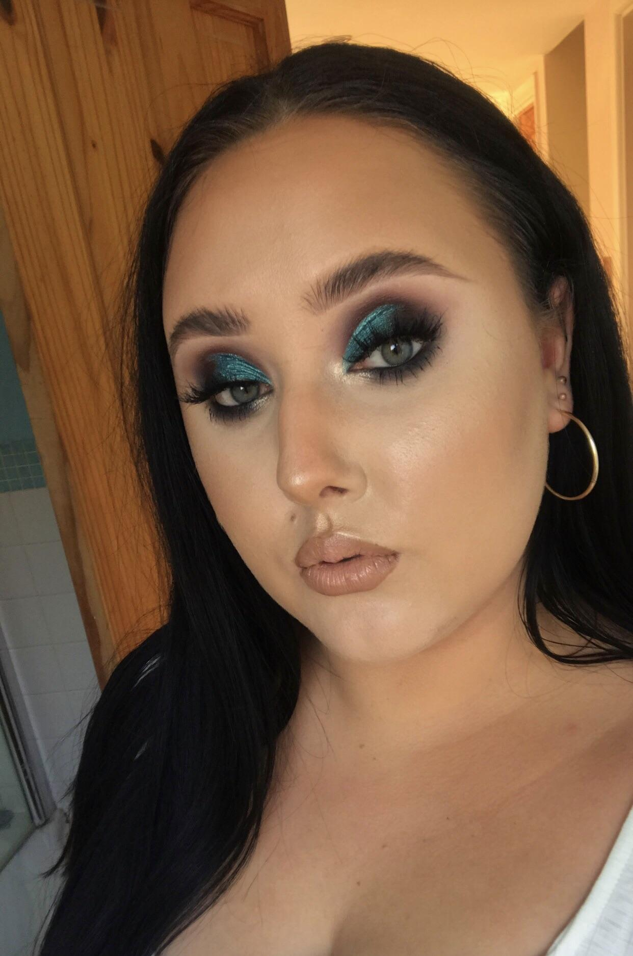 Black Smokey Eye Makeup Dark Smokey Eye Look With A Pop Of Colour Ccw Makeupaddiction