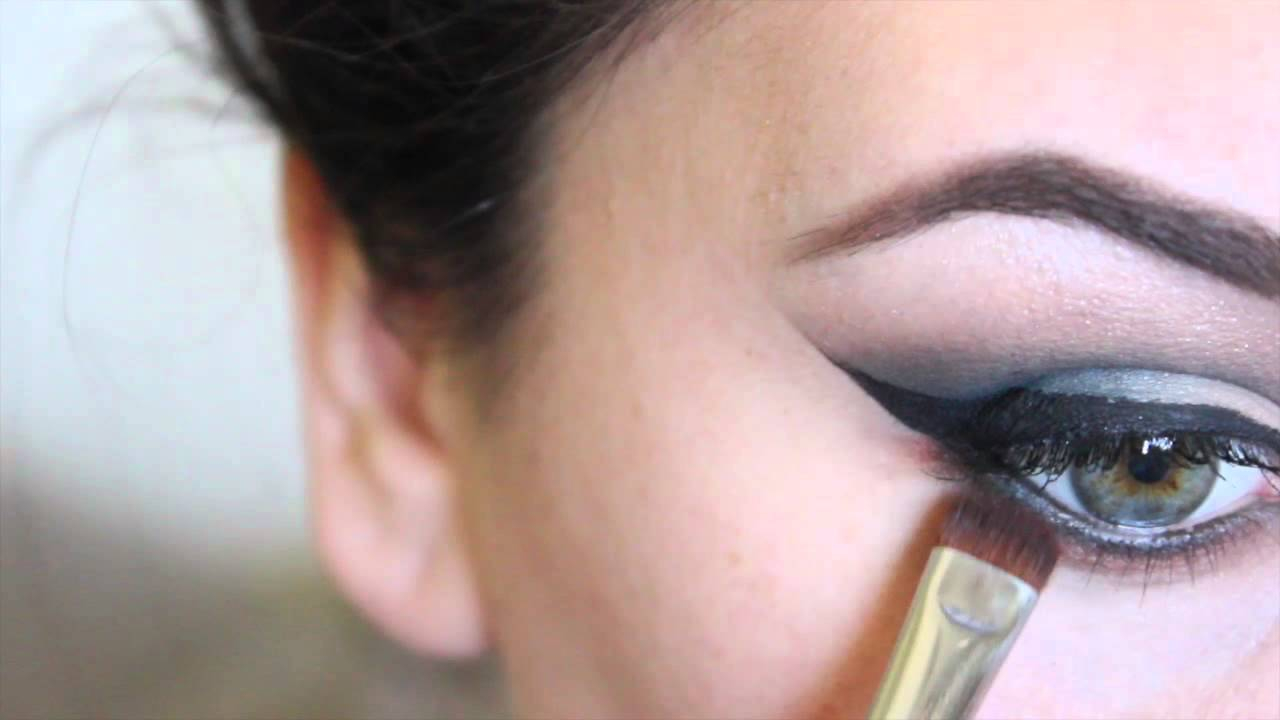 Blue Cat Eye Makeup Blue Cat Eye Makeup Youtube