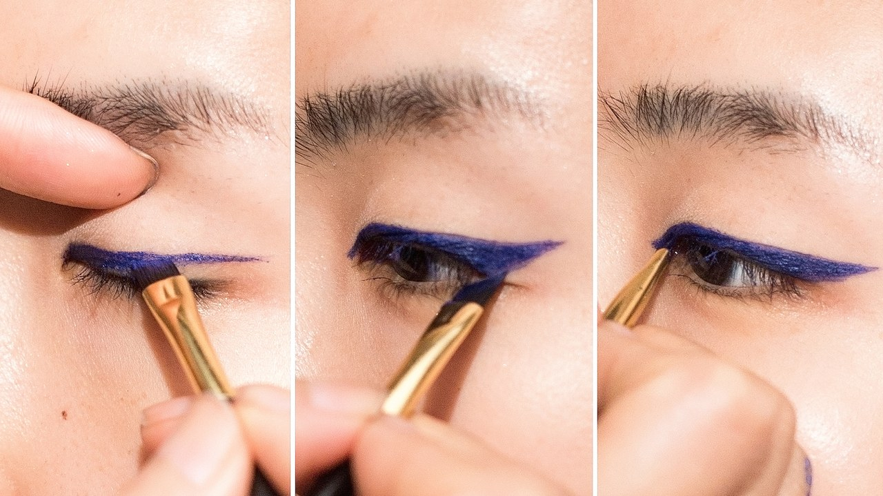 Blue Cat Eye Makeup How To Do Eyeliner On Monolids Floating Eyeliner Trick Allure