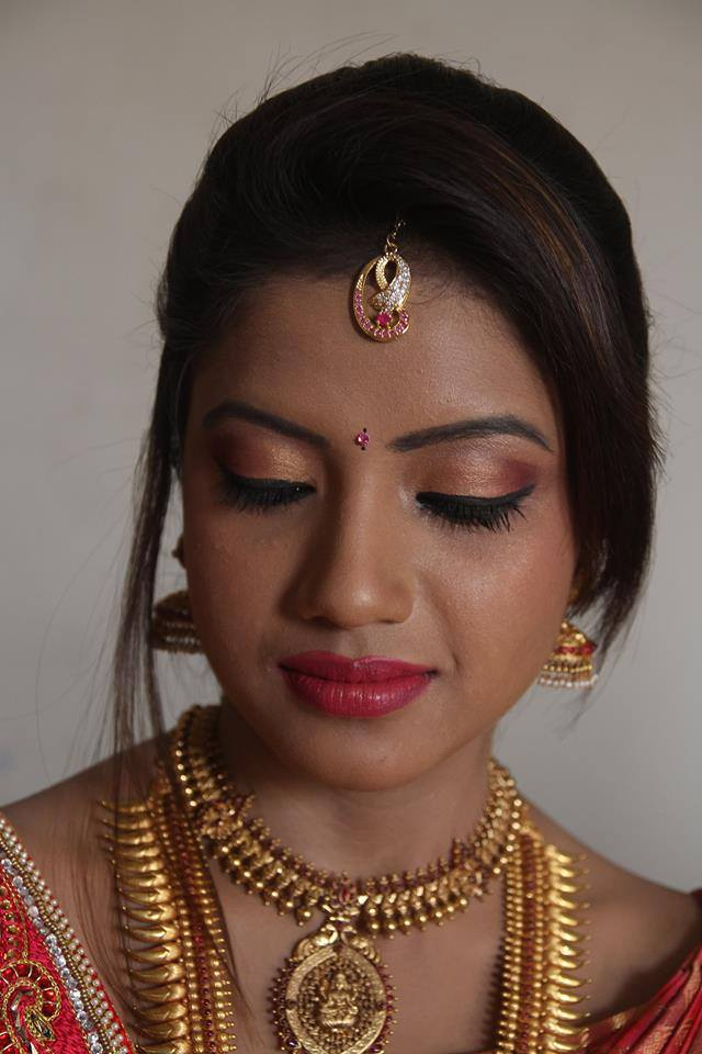 Bridal Red Eye Makeup Golden Red Eye Makeup Photo Gallery Wedandbeyond