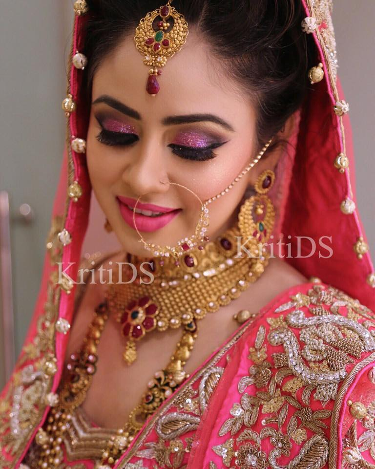 Bridal Red Eye Makeup Kriti Ds Bridal Makeup Artist Pitampura West Delhi Wedding Mantra