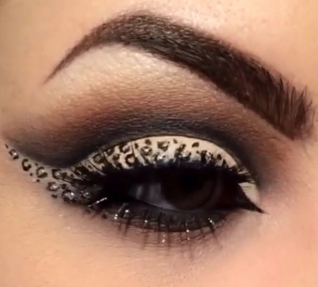 Cheetah Eye Makeup Cheetah Eyes Animal Print Eyeshadow Brown Eyes In 2019 Pinterest