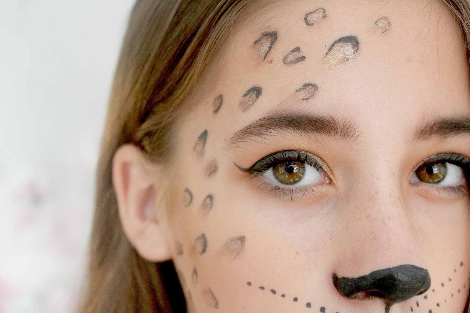 Cheetah Eye Makeup Halloween Tutorials Cheetah Loafers And Lattes