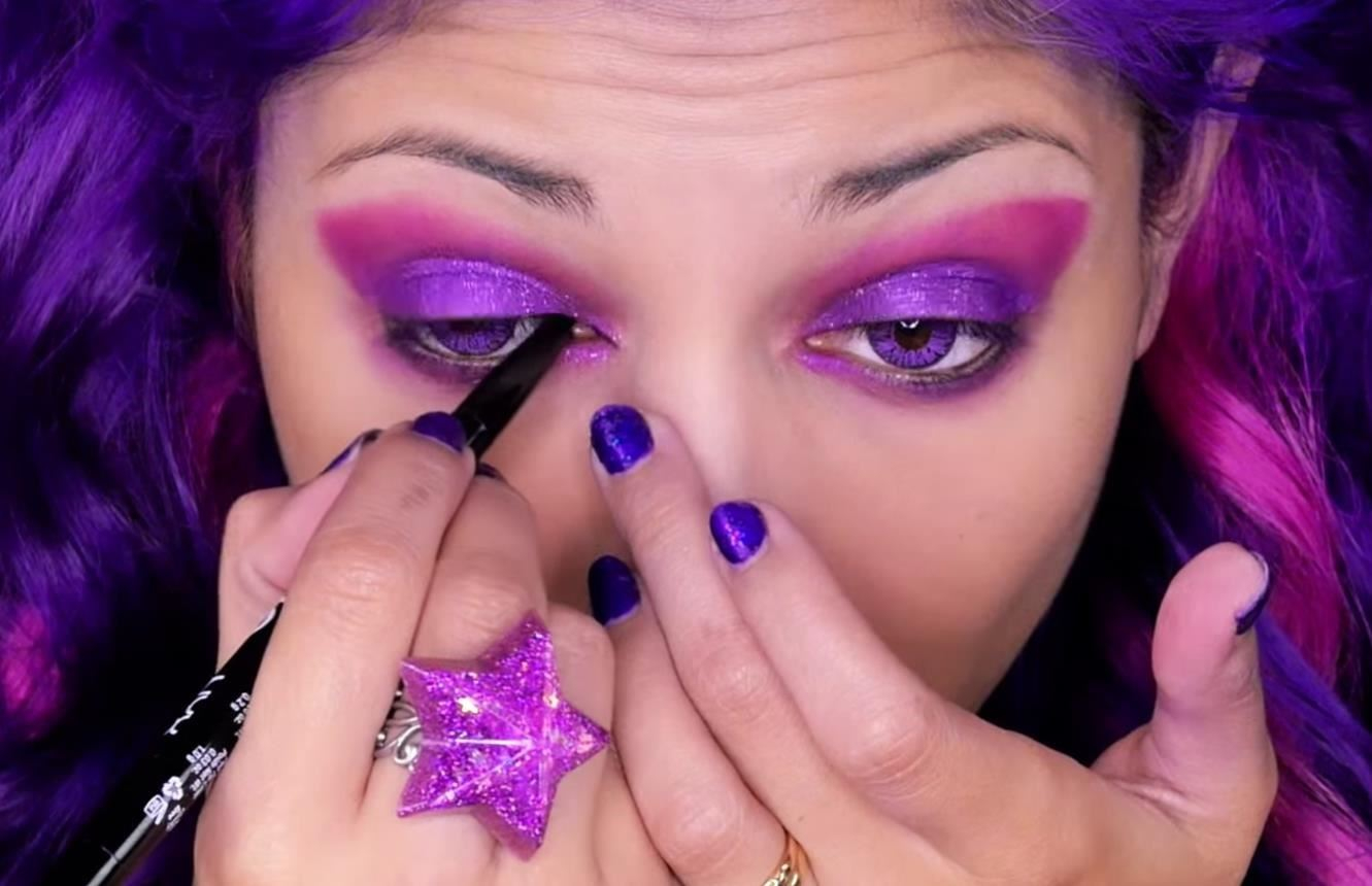 Cheshire Cat Eye Makeup How To Perfect The Cheshire Cats Purple Makeup Look For Halloween