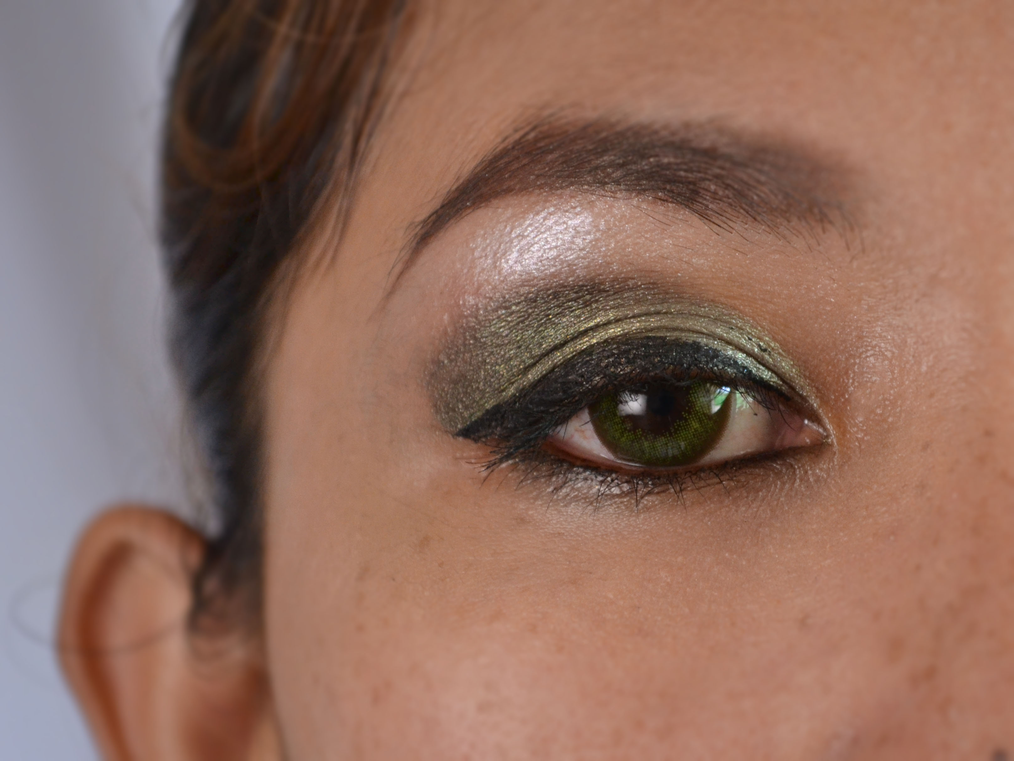 Dark Eyes Makeup How To Do Green Eye Makeup For Dark Skin With Pictures Wikihow