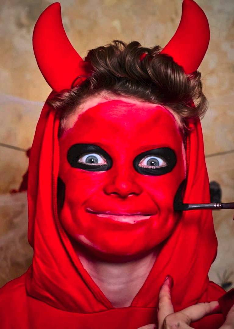 Devil Costume Eye Makeup Devil Halloween Makeup Ideas For Perfect ... Devil Costume For Women Makeup