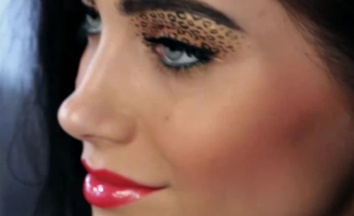 Easy Halloween Eye Makeup A Super Easy Leopard Eye Makeup For Halloween Video