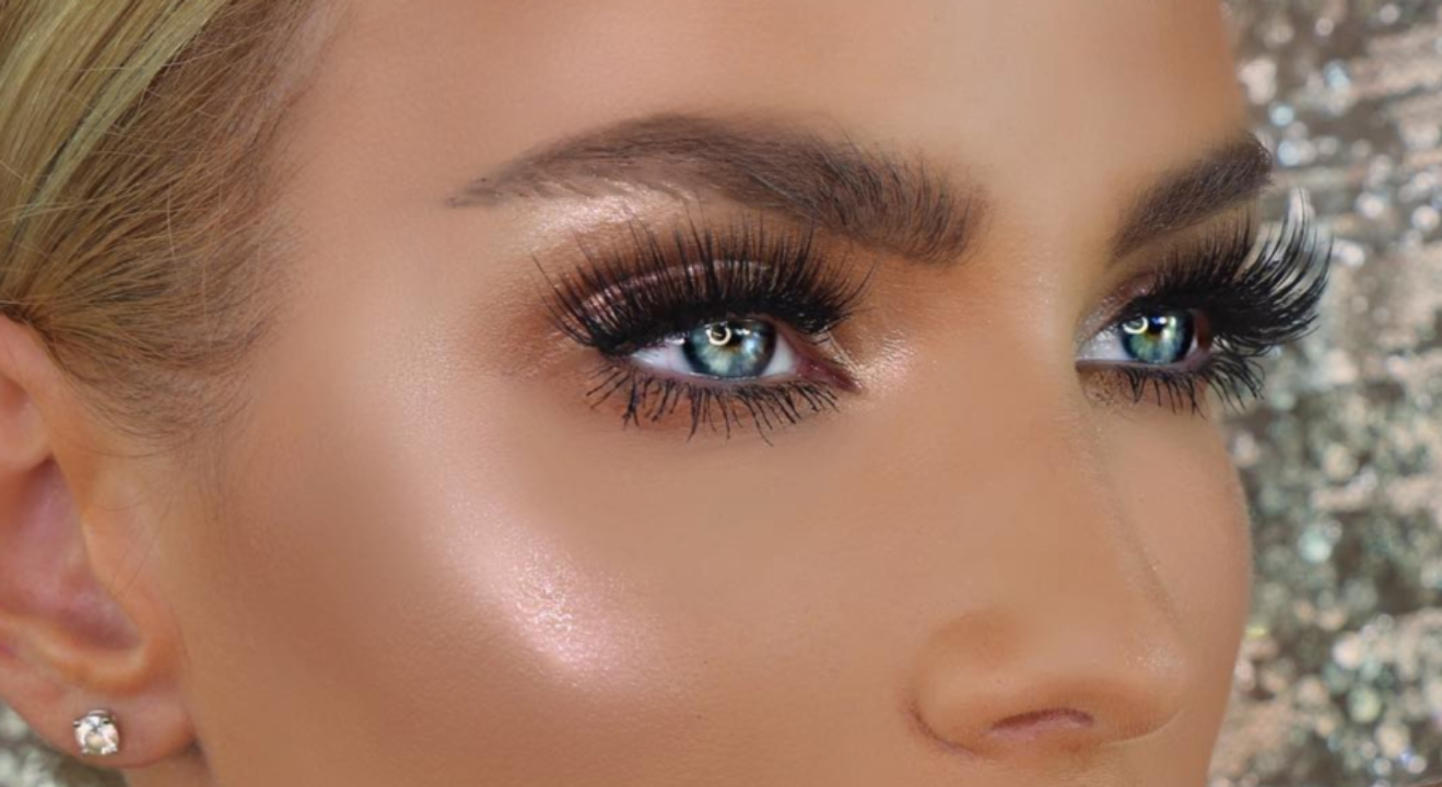 Eye Makeup For Blue Green Eyes And Brown Hair Makeup For Blue Eyes 5 Eyeshadow Colors To Make Ba Blues Pop