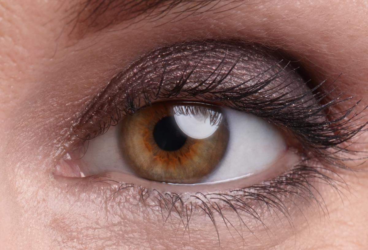 Eye Makeup For Older Women Choosing The Right Eye Makeup Is The Key To Looking Good For Both