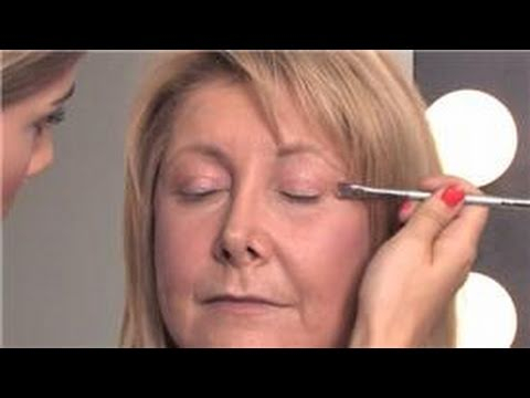 Eye Makeup For Over 40 Makeup Tips For Older Women How To Apply Eye Makeup Over 40 Youtube