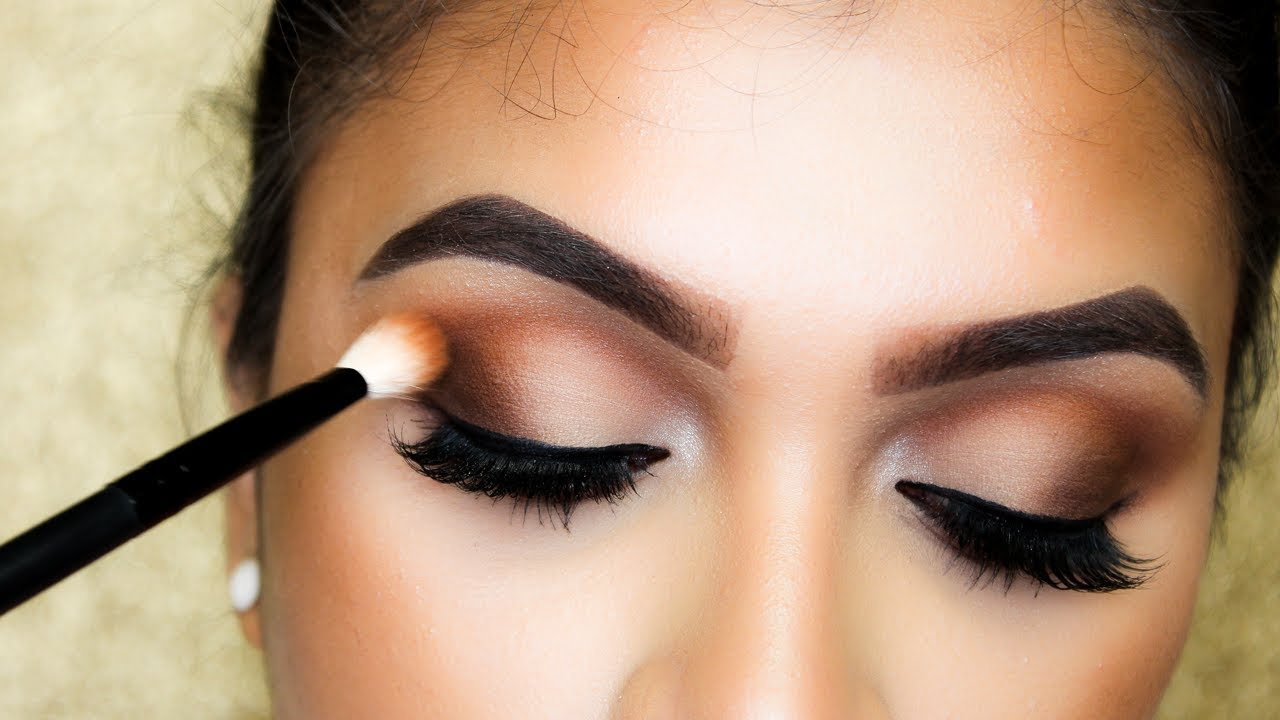 Eye Makeup Procedure How To Apply Eyeshadow Eyeshadow Tutorial Step Step