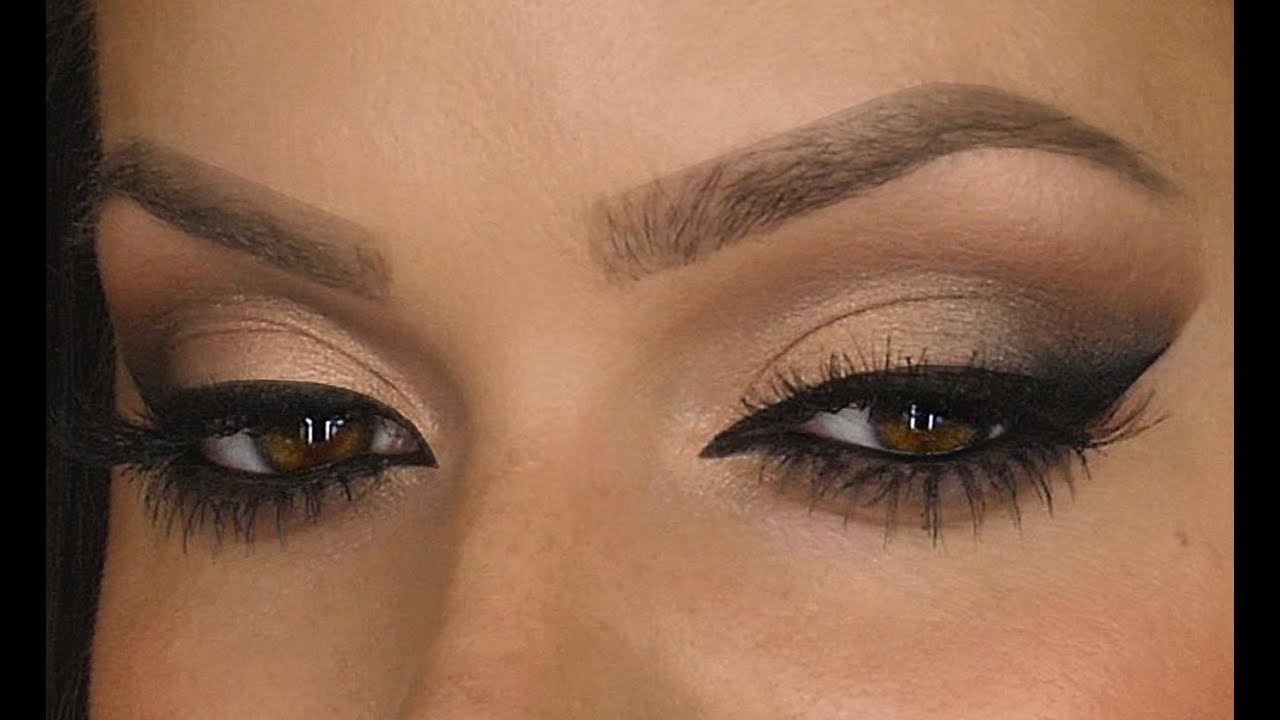 Eye Wing Makeup Tutorial Neutral Smokey Eye With A Diffused Winged Liner Makeup Tutorial