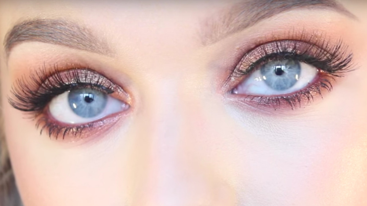 Eyes Makeup Pics Makeup Tutorial For Blue Eyes Fashionista