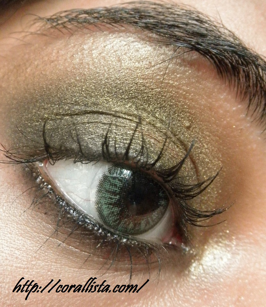 Gold And Black Eye Makeup How To Do Golden Smokey Eye Makeup Step Step Tutorial Corallista