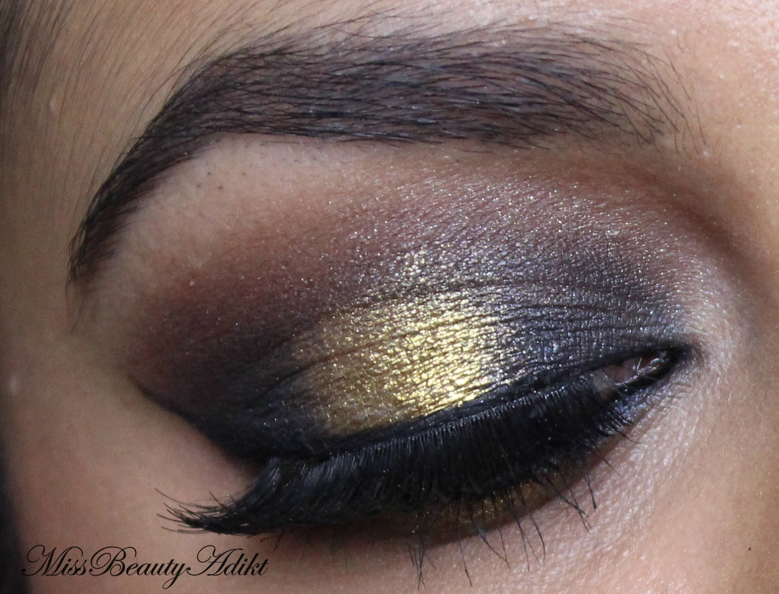 Gold And Black Eye Makeup M I S S B E A U T Y A D I K T Black Gold Smokey Eye Makeup