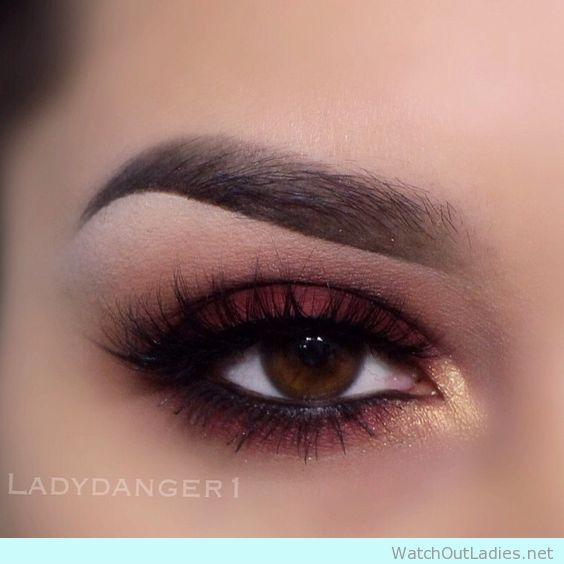 Gold And Maroon Eye Makeup Gold And Burgundy Eye Makeup With Black Eyeliner Details Watch Out