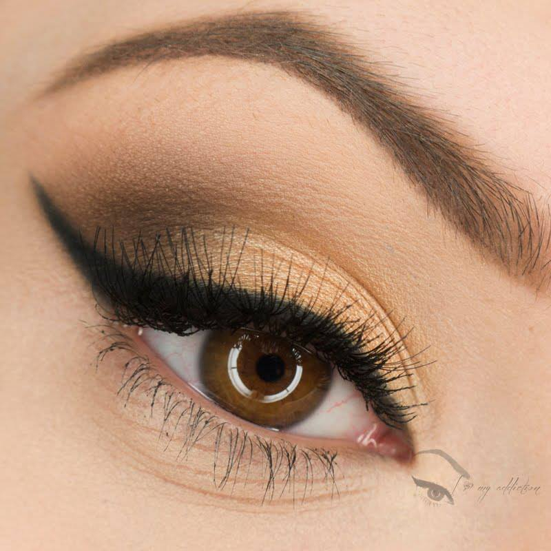 Gold Cat Eye Makeup Gold Make Up Cat Eye Look Fashion Up Trend