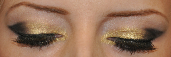Gold Cat Eye Makeup Holiday Party Makeup Look 3 Sexy Gold Cat Eyes Glitter Diaries