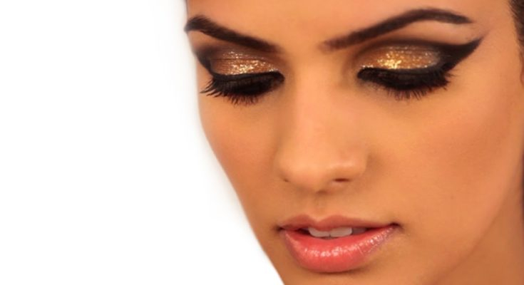 Gold Cat Eye Makeup Makeup How To Metallic Gold Cat Eye Makeup Glamrs