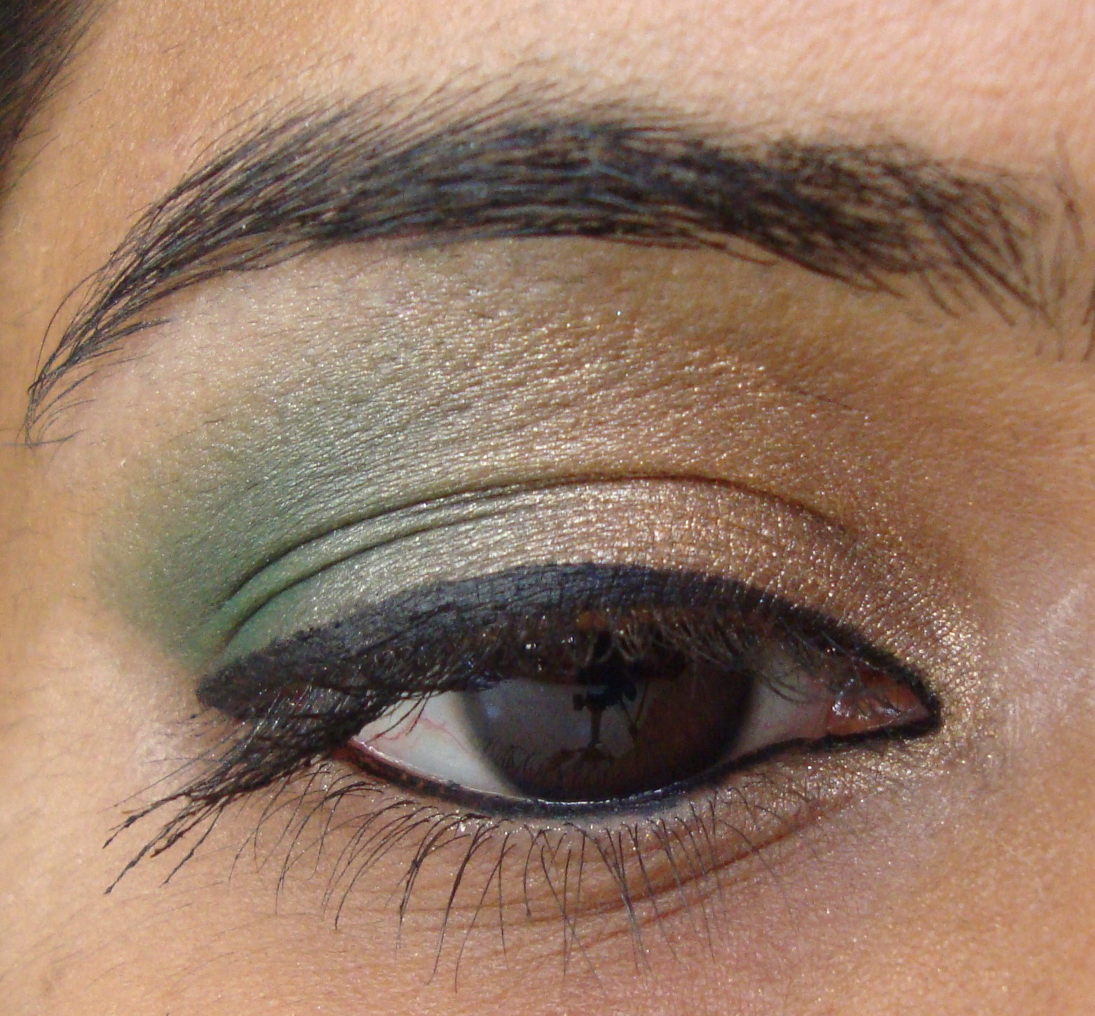 Green And Gold Eye Makeup 6 Simple Steps For A Gold And Green Eye Makeup Tutorial Ursgorgeously