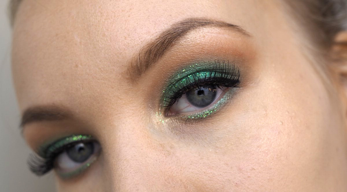 Green And Gold Eye Makeup Green Gold Makeup Tutorial Festive For The Holiday Season