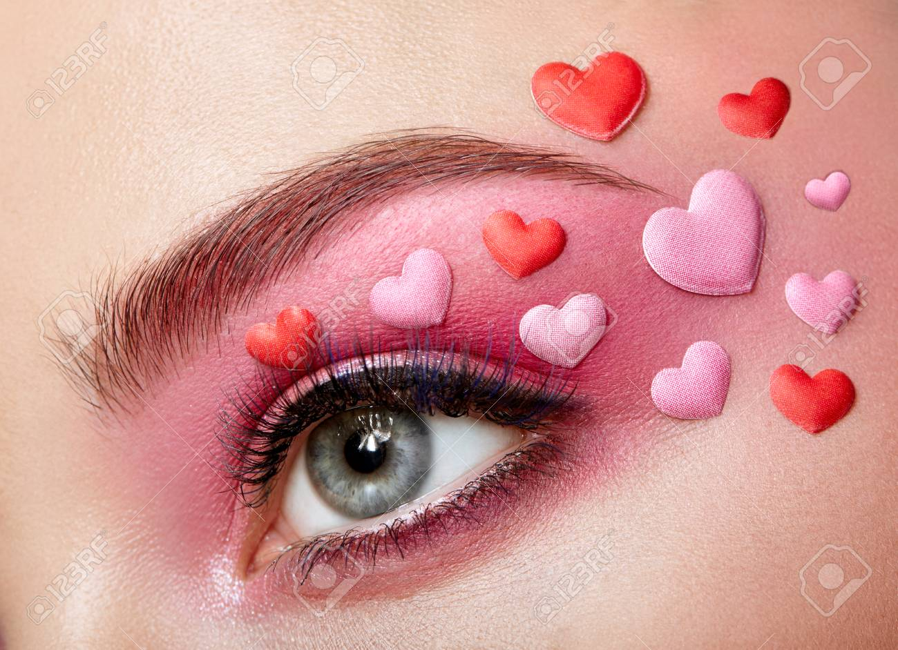 Heart Eye Makeup Eye Make Up Girl With A Heart Valentines Day Makeup Beauty