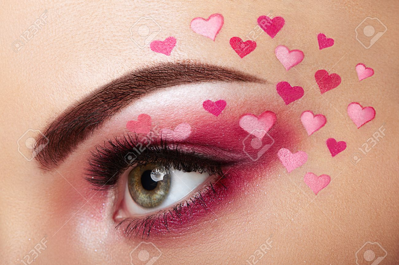 Heart Eye Makeup Eye Make Up Girl With A Heart Valentines Day Makeup Beauty