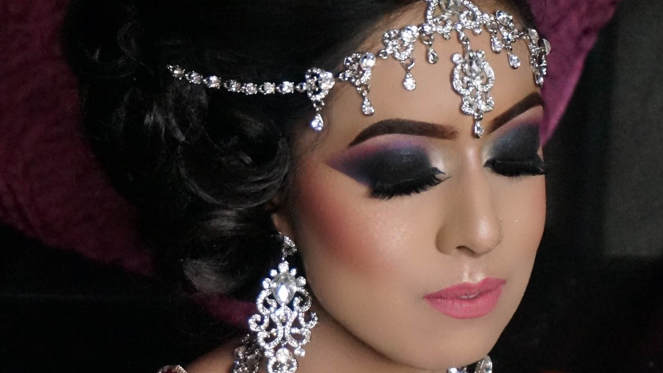 Heavy Eye Makeup Real Walima Reception Bride Heavy Smokey Eyes Contemporary Asian