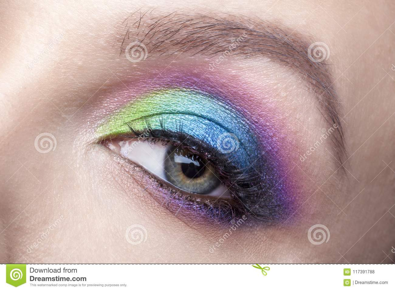 Holiday Eye Makeup Eye Makeup Beautiful Eyes Glitter Make Up Holiday Makeup Detail