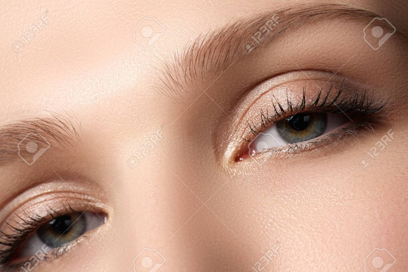 Holiday Eye Makeup Eye Makeup Beautiful Eyes Make Up Holiday Makeup Detail Long