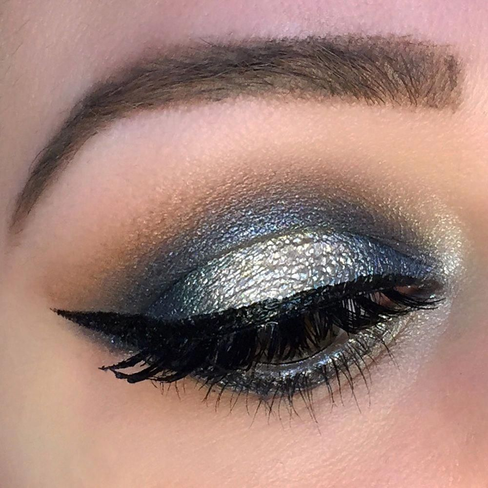 Holiday Eye Makeup Glam Navy Halo Holiday Makeup Eye Look Naturaleyemakeup Eye