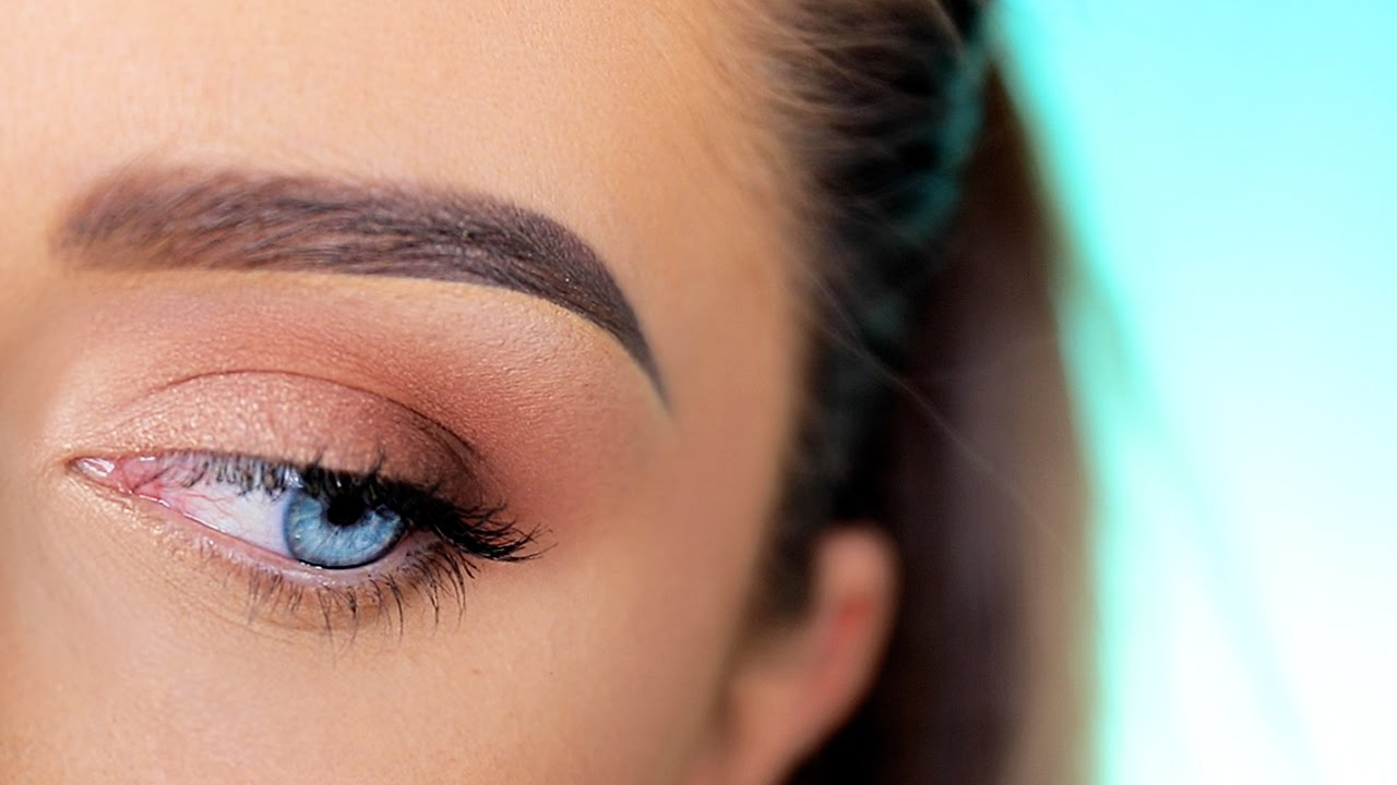 How To Apply Eye Makeup Like A Pro How To Apply Eyeshadow Like A Pro Beginners Tips Tricks Hacks