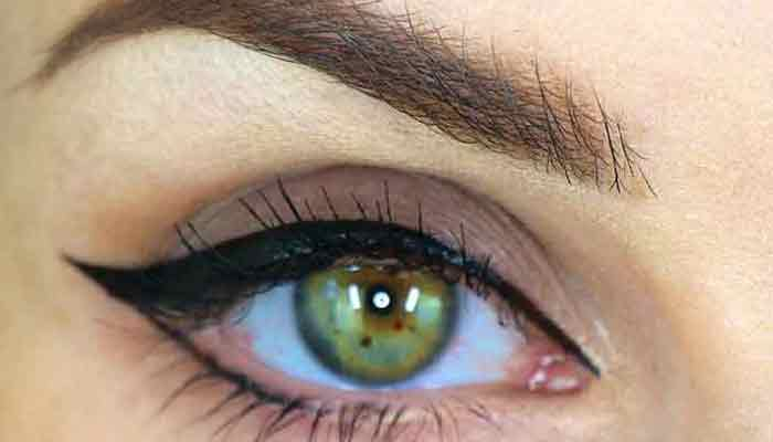 How To Apply Eye Makeup To Small Eyes 5 Simple Tips To Apply Makeup For Small Eyes