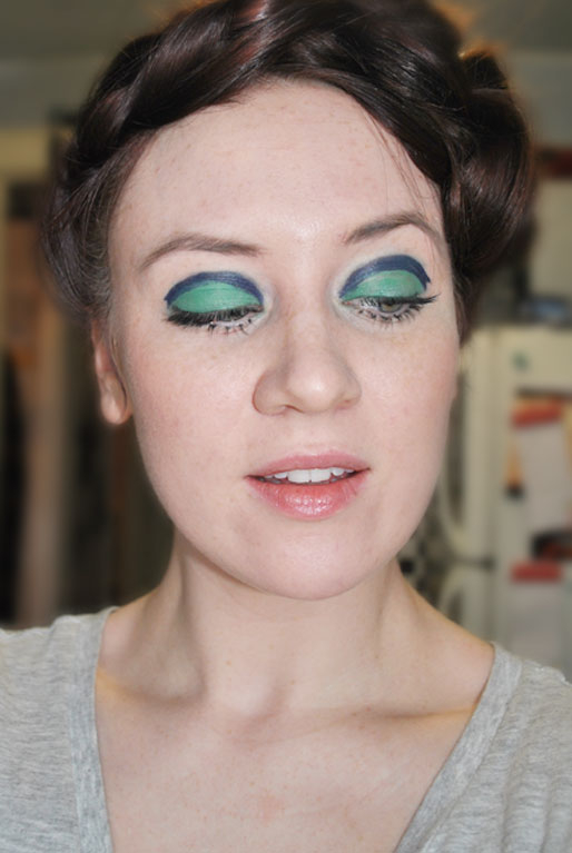 How To Do 60S Eye Makeup Style Of Your Own Makeup Photo A Day Eleven 60s Eyes