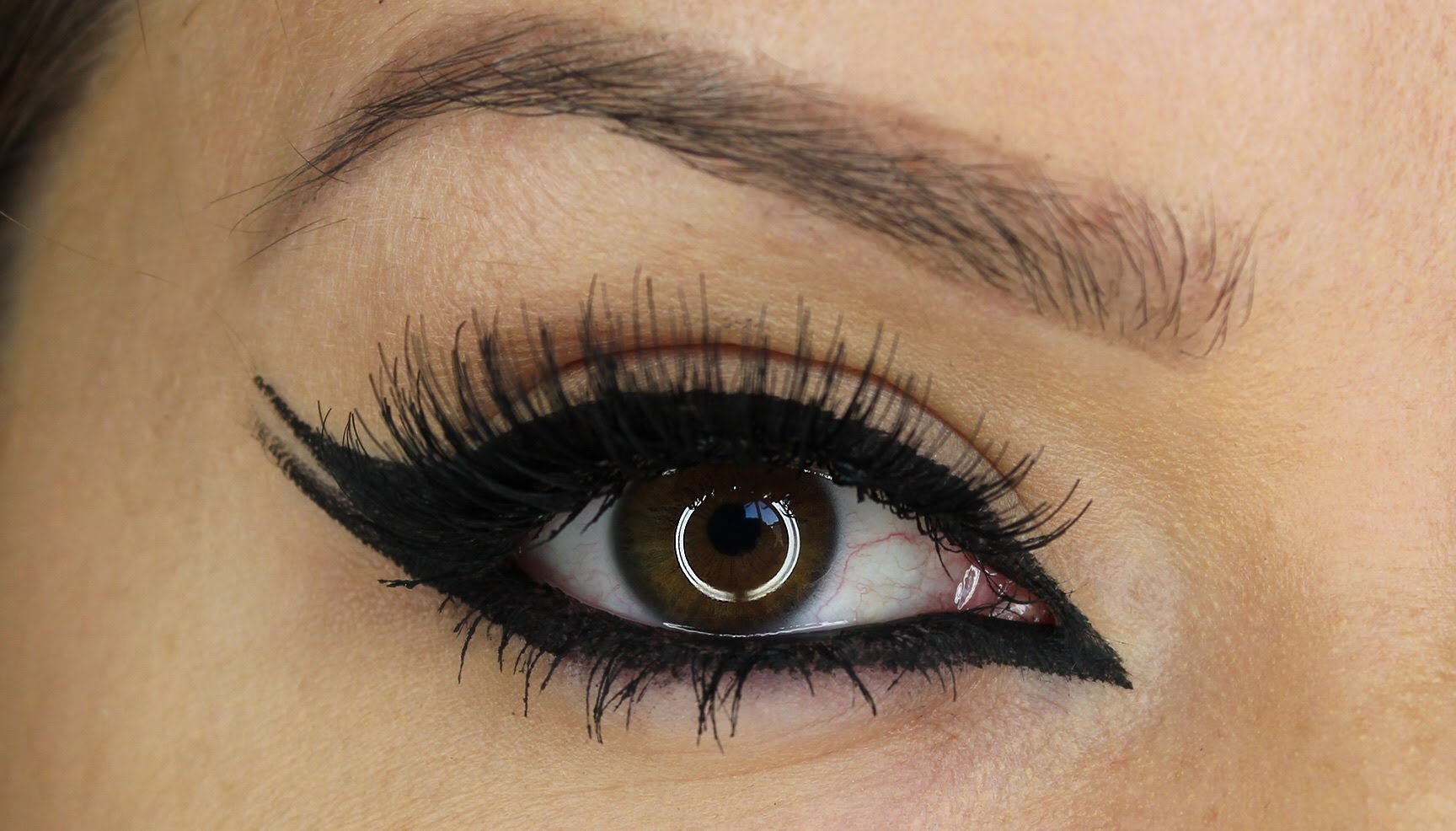 How To Do Cat Eye Makeup How To Do Cat Eye Makeup Makeup Academy