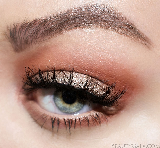Insane Eye Makeup Stila Magnificent Metals Glitter Glow Liquid Eye Shadow In