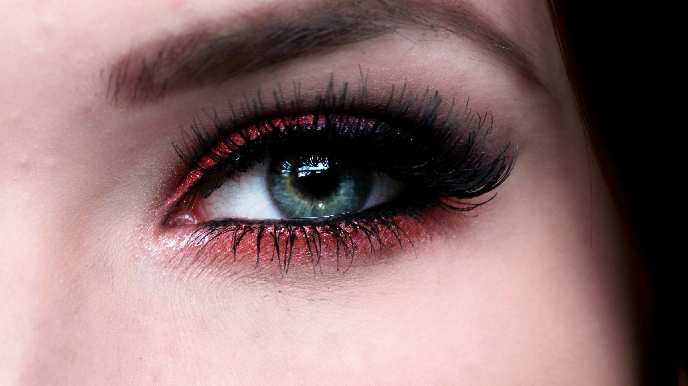Intense Eye Makeup Clever Red Lipstick And Eye Makeup Looks For A Date Night Indian