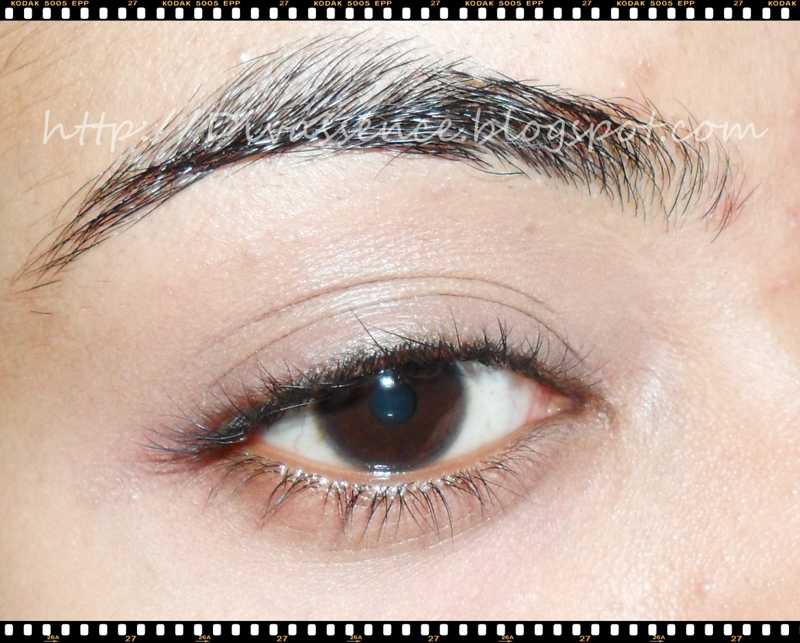 Light Silver Eye Makeup Kareena Kapoor Inspired Wearable Silver Eye Makeup Tutorial