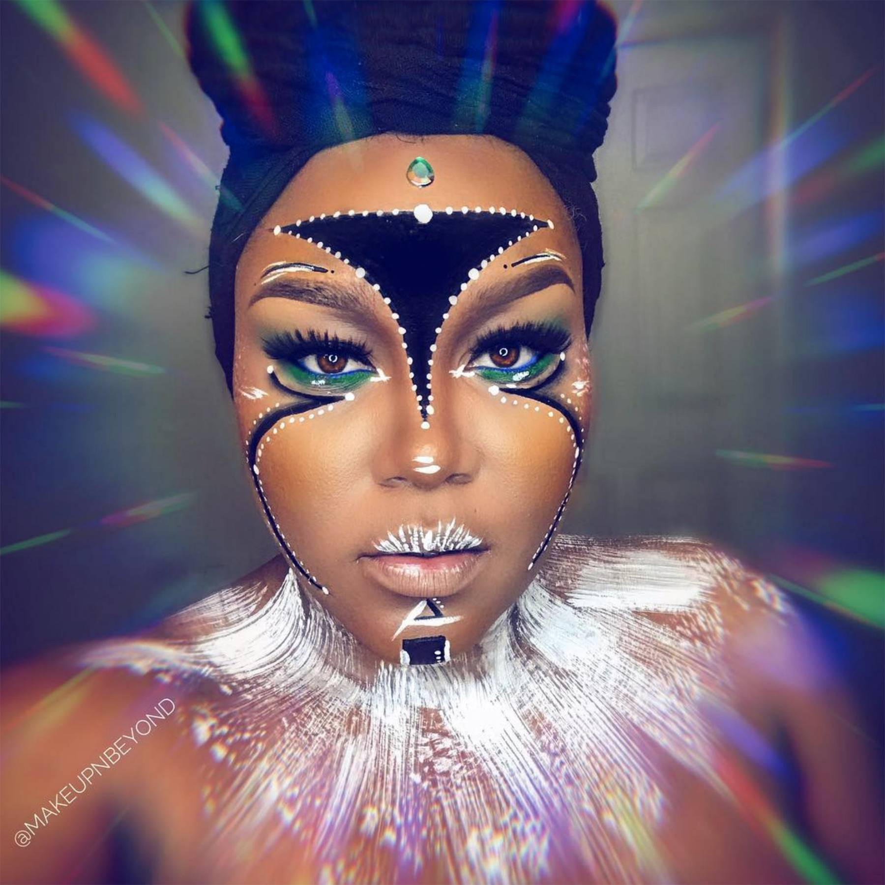 Mad Hatter Eye Makeup Rihannas Latest Makeup Tutorial For Halloween Using Fenty Beautys