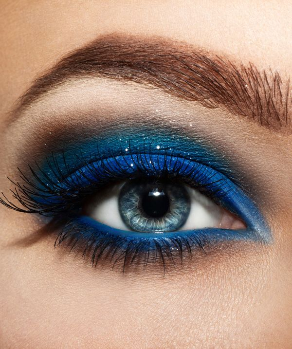 Makeup Colors For Blue Eyes 7 Beautiful Smokey Eye Makeup Looks Inspired Blue And Green