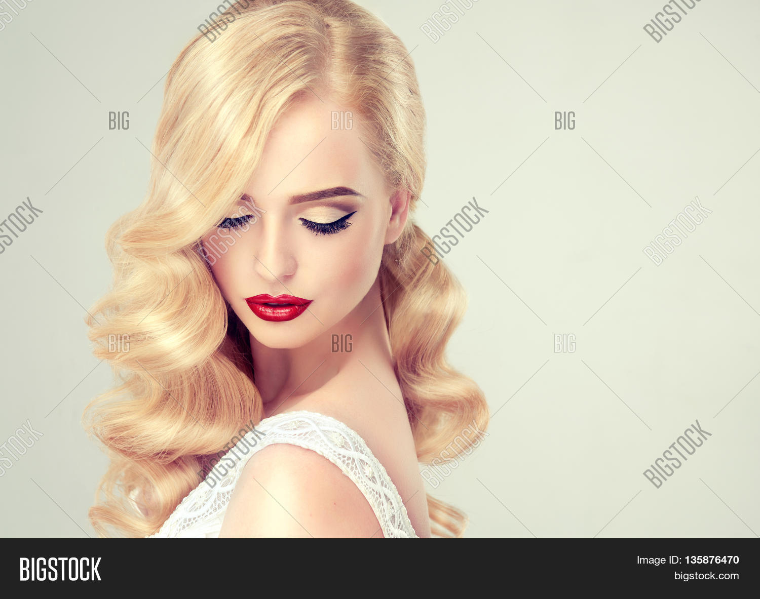 Makeup For Blondes With Blue Eyes Beautiful Blonde Girl Image Photo Free Trial Bigstock