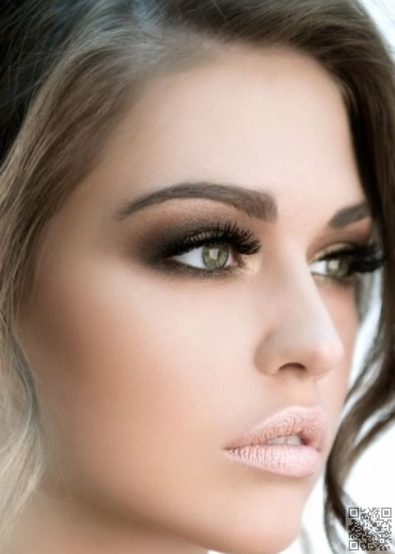 Makeup For Dark Brown Eyes Love The Gold Bronze Dark Brown Eye Makeup Really Make The Green