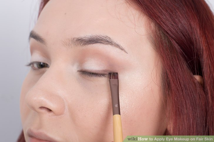 Makeup For Pale Skin And Brown Eyes How To Apply Eye Makeup On Fair Skin 9 Steps With Pictures