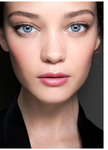Makeup For Pale Skin And Brown Eyes Makeup Tips The Best Looks For Cool Skin Tones Elle Canada