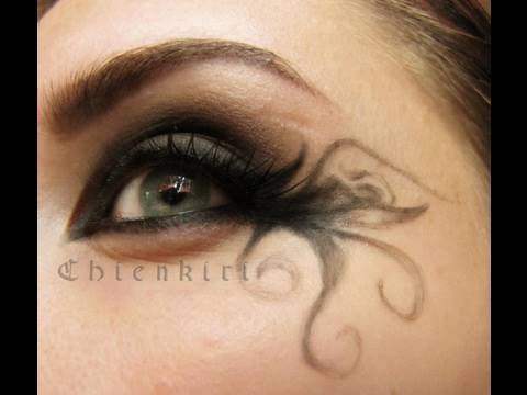 Makeup Gothic Eyes Quick Goth Make Up 1 Dark Eyes Youtube