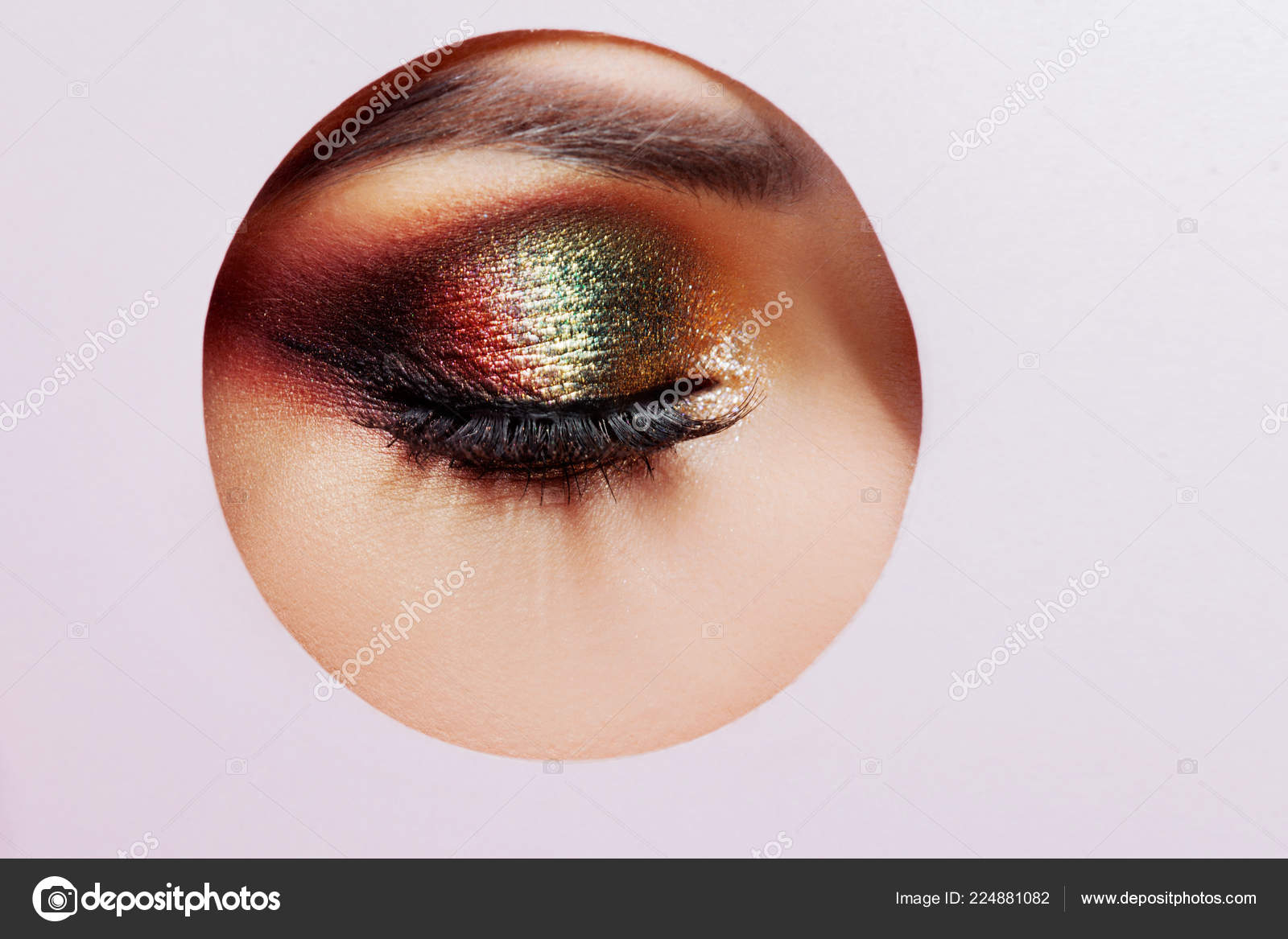 Makeup Smokey Eyes Bright Eye Makeup Smokey Eyes Colored Eyeshadow Round Cutout In